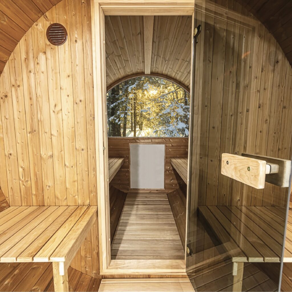 Barrel Sauna 250: Spacious Outdoor Luxury Sauna Experience